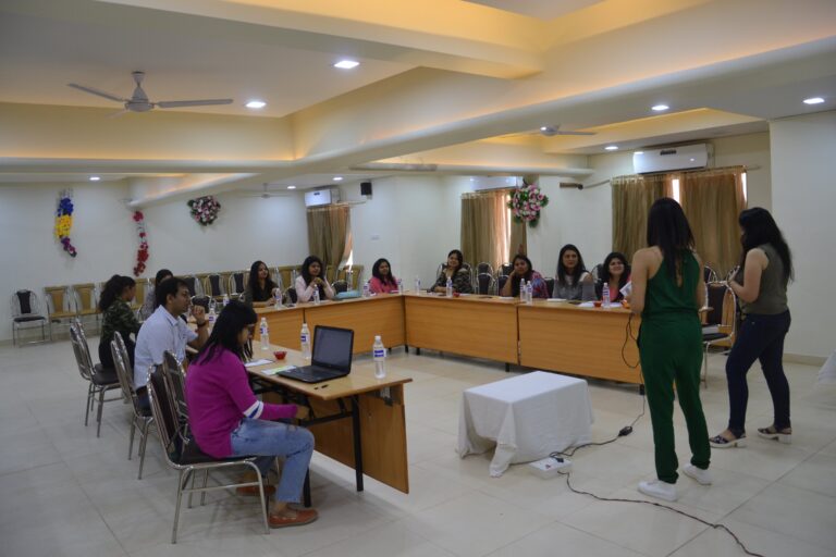 Training session for XL Advisors consultants